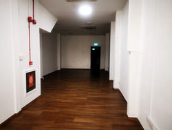 Geylang Road (D14), Retail #487339621